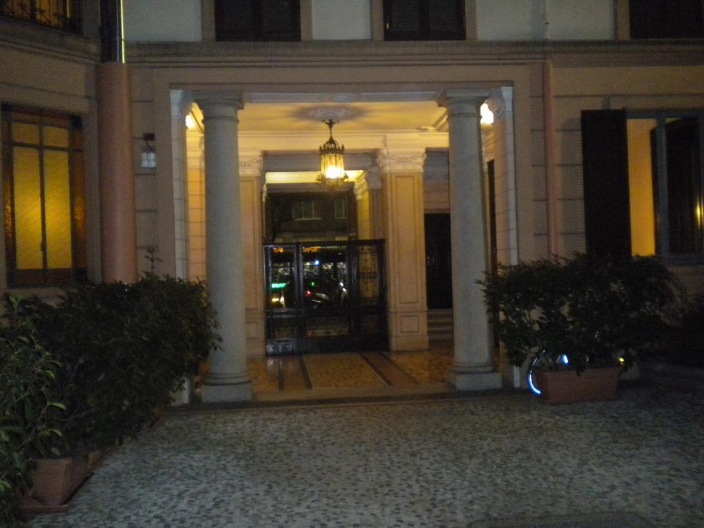 Apartamento Zebra Rosso Milán Exterior foto